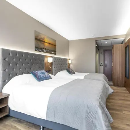 Muli Hotel 3*